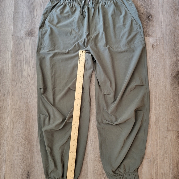 Abercrombie & Fitch Olive Drawstring Shorts - Picture 5 of 6